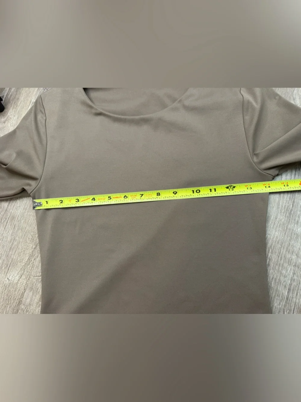 Alo Softsculpt Precision Half Sleeve Top in Olive Tree